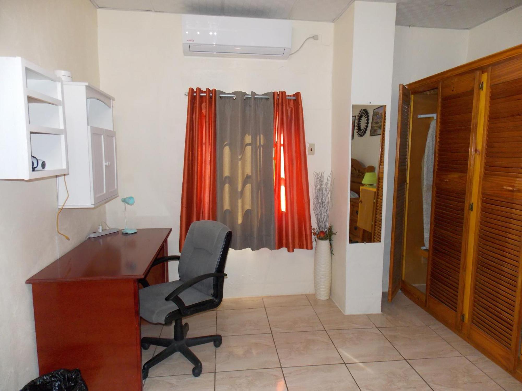 Stewart Apt- Trincity, Airport, Washer, Dryer, Office, Cable , Wifi Ngoại thất bức ảnh