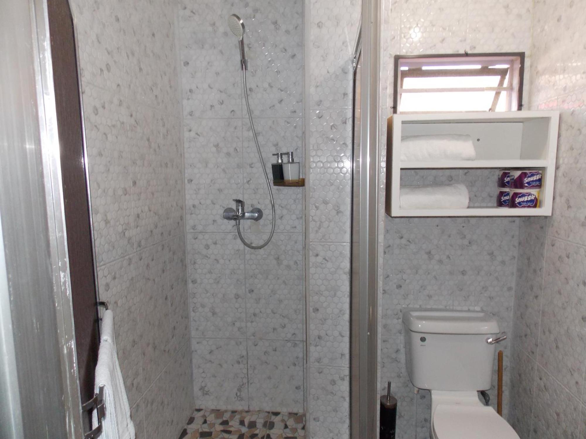 Stewart Apt- Trincity, Airport, Washer, Dryer, Office, Cable , Wifi Ngoại thất bức ảnh