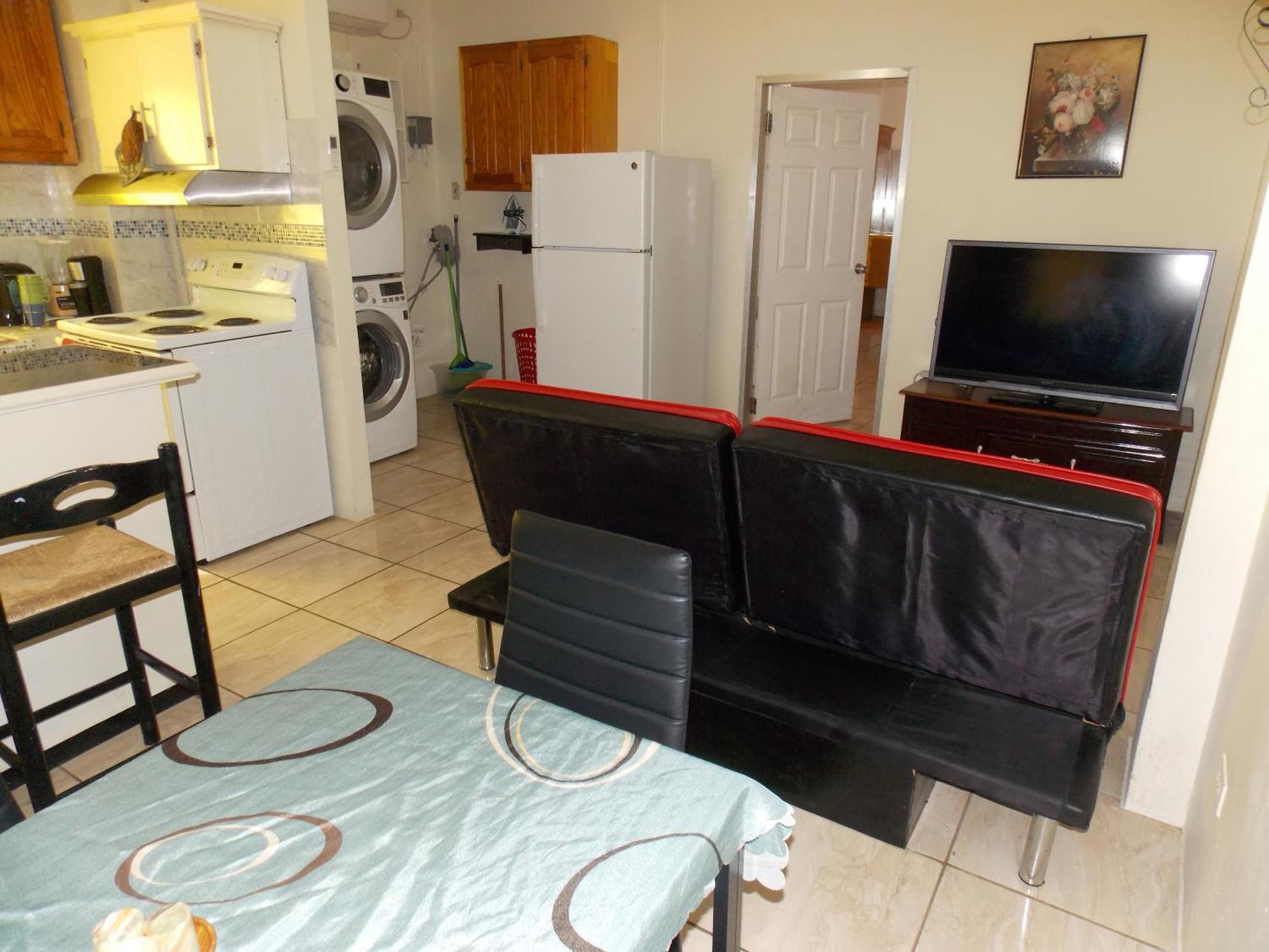 Stewart Apt- Trincity, Airport, Washer, Dryer, Office, Cable , Wifi Ngoại thất bức ảnh